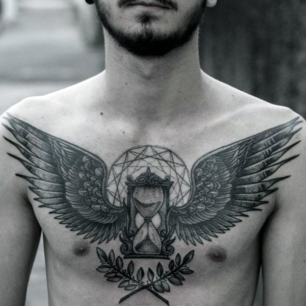 tatuaggio ali sul petto 61